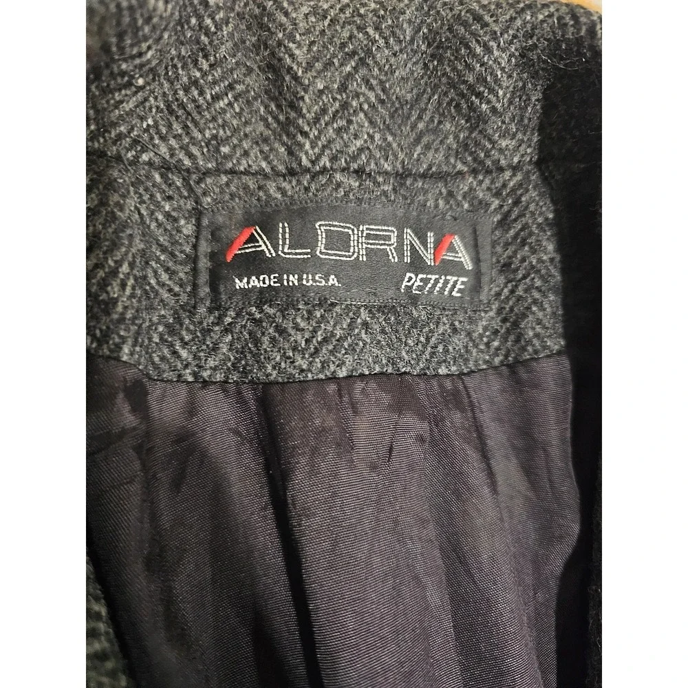 Alorna Coat Womens Medium Petite Gray Wool Herringbone Overcoat Long‎ Lined USA